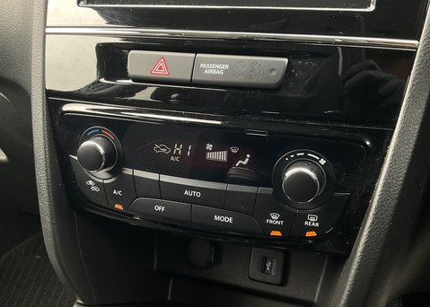 Suzuki Vitara SZ-T BOOSTERJET MHEV 21