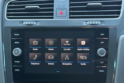 Volkswagen Golf MATCH TDI - 1 OWNER - 11 SERVICES - VAT QUALIFYING - APPLE CAR PLAY 34