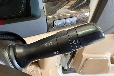 Toyota Vellfire V6 L Edition 49