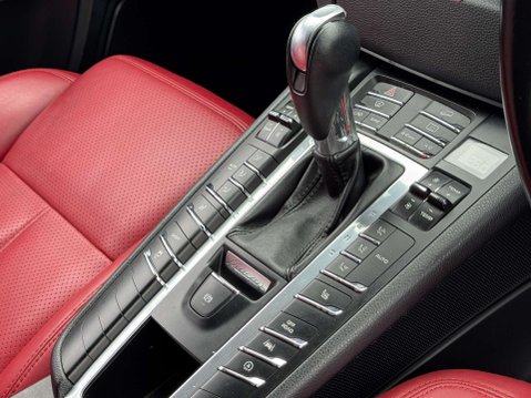 Porsche Macan 2.0T SUV 5dr Petrol PDK 4WD (s/s) (252 ps) 46