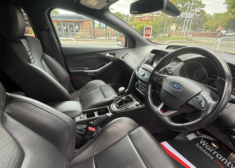 Ford Focus 2.0T EcoBoost ST-3 Hatchback 5dr Petrol Manual Euro 6 (s/s) (250 ps) 9
