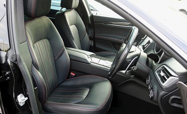 Maserati Ghibli S V6 25