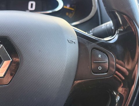Renault Clio 1.1 Clio Dynamique MediaNav 5dr 15