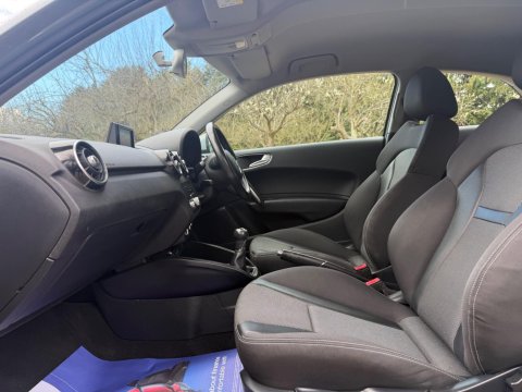 Audi A1 1.0 TFSI Sport Euro 6 (s/s) 3dr (Nav) 29