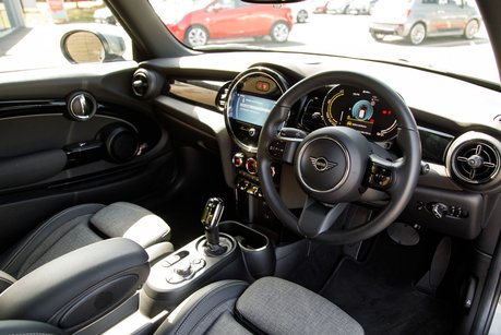 Mini Hatch COOPER S LEVEL 2