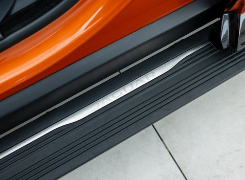 Jaguar F-Pace SVR 41