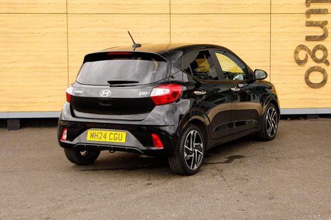 Hyundai i10 PREMIUM 2