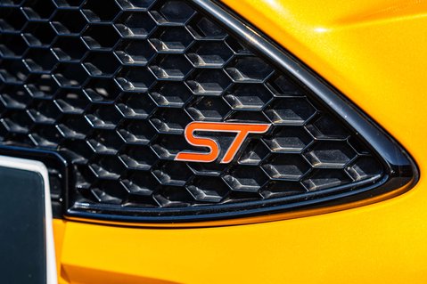 Ford Focus 2.0 Focus ST-3 T 5dr 35