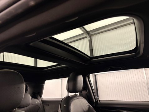 Mini Hatch Cooper SE 32.6kWh Level 3 Auto 3dr 17