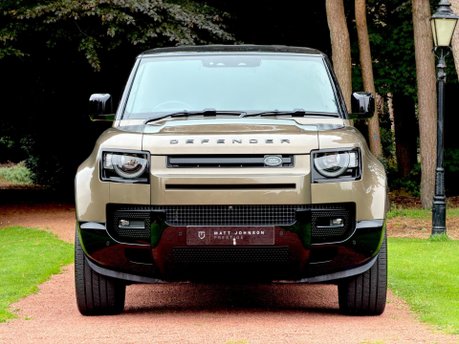 Land Rover Defender HARD TOP X-DYNAMIC HSE 9