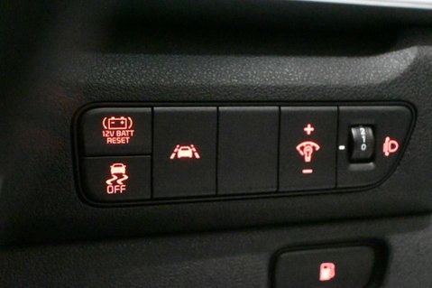 Kia Niro 1.6 Niro 3 HEV Semi-Auto 5dr 45