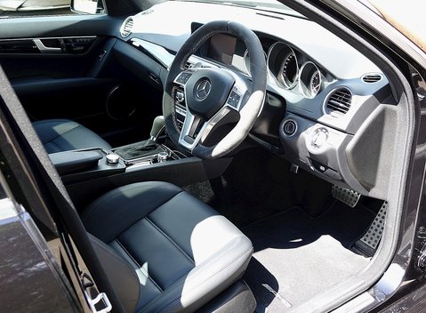 Mercedes-Benz C Class AMG Saloon Edition 507 15
