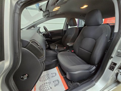 Kia Rio 1.4 2 Euro 5 5dr 38