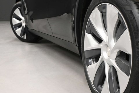 Tesla Model Y ModeL Y Long Range AWD 4WD 5dr 14