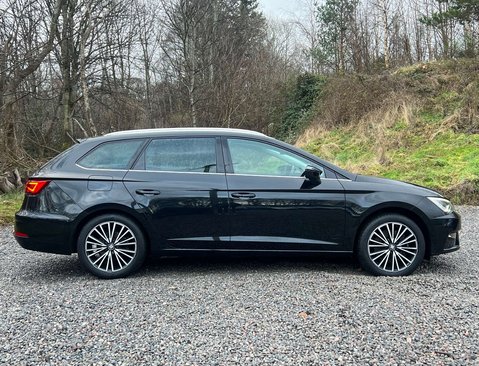 SEAT Leon 2.0 Leon Xcellence Luxury TSi Semi-Auto 5dr 3
