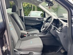 Ford Tourneo Connect 2.0 EcoBlue Active DCT Euro 6 (s/s) 5dr 23