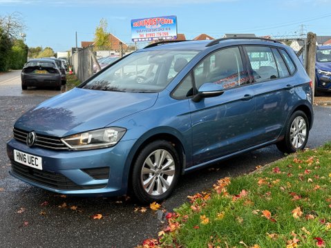 Volkswagen Golf SV SE TSI 8