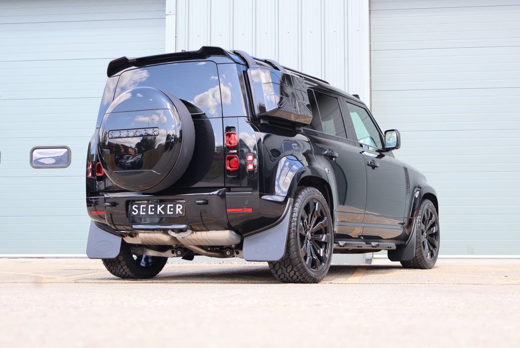 Land Rover Defender 110 2026 D350 HARD TOP X-DYNAMIC HSE REAR SEATS DECEMBER STOCK LANDING SOON  4