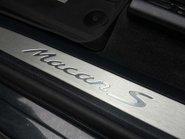 Porsche Macan 3.0 Macan S Semi-Auto 4WD 5dr 43
