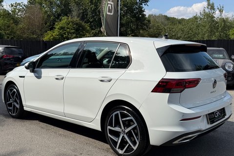 Volkswagen Golf STYLE TDI DSG - ACC - REVERSE CAM - UPGRADED ALLOYS 2