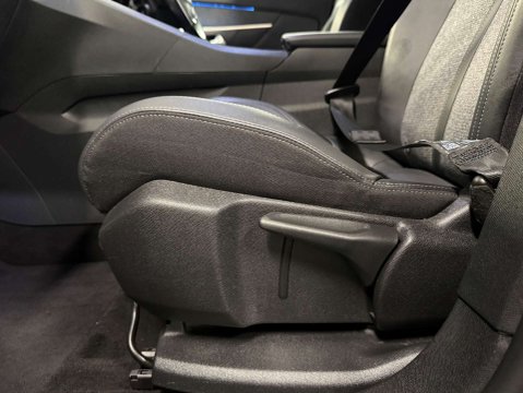 Peugeot 3008 PURETECH S/S ALLURE 32