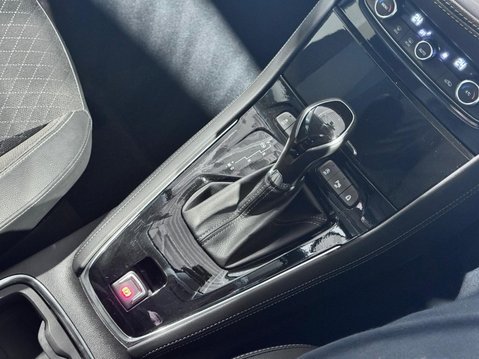 Vauxhall Grandland X 1.2 Turbo Sport Nav Auto Euro 6 (s/s) 5dr 22