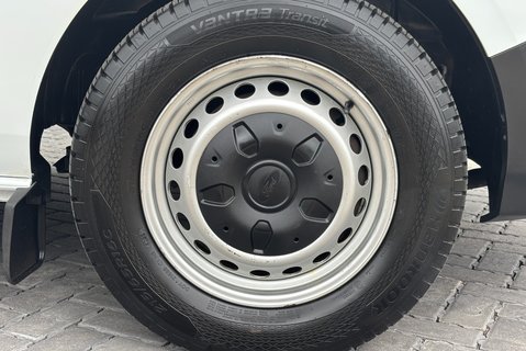 Ford Transit Custom 320 L2 Leader Panel Van - Air Con / Sat Nav 32