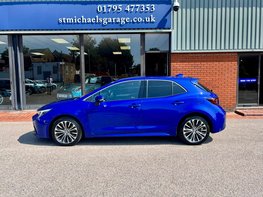 Toyota Corolla 1.8 Corolla Design HEV CVT 5dr 11
