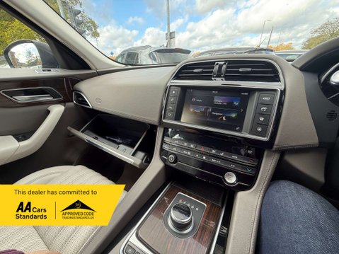 Jaguar F-Pace 2.0 F-PACE Portfolio AWD D Auto 4WD 5dr 59