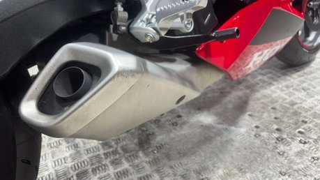 Honda CBR 2024 74 PLATE E-CLUTCH ONLY 240 MILES MOT AUTO 650CC SPORTS BIKE 40