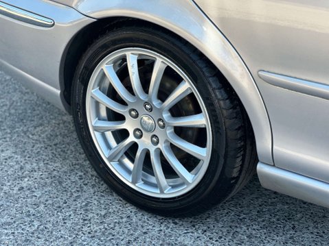Jaguar X-Type 2.0 X-Type SE D 5dr 24