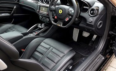 Ferrari FF 17