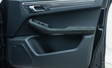 Porsche Macan GTS 29