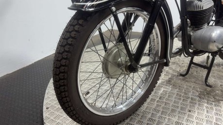 BSA Bantam 175 D14/4 1968 VERY CLEAN CLASSIC PROJECT COLLECTORS BIKE 21
