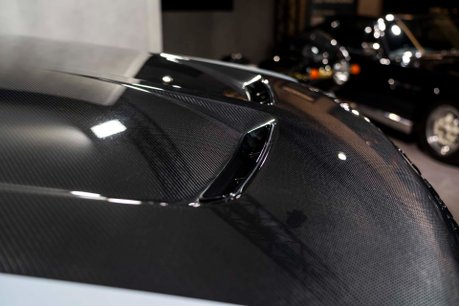 Land Rover Range Rover Sport SVR CARBON EDITION. DEPLOYABLE SIDE STEPS. MATRIX LEDs. CARBON FIBRE ENGINE BAY 52