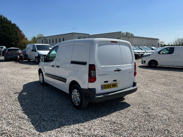 Peugeot Partner SWB L1H1 (SOLD) Low Roof Professional Air Con Sensors EURO 6 NO VAT 8
