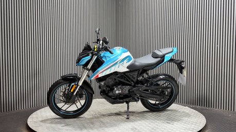 Voge R 2023 ONLY 1K 1 FORMER OWNER 125CC NAKED LEARNER BIKE 4