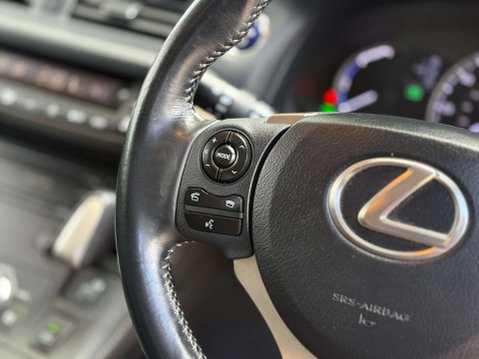 Lexus CT 1.8 CT 200h Advance CVT 5dr 19