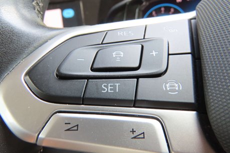 Volkswagen Golf 1.5 TSI Life Hatchback 5dr Petrol Manual Euro 6 (s/s) (130 ps) 12