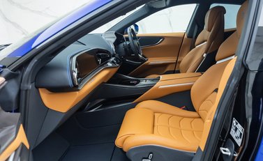 Ferrari Purosangue 23