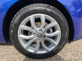 Renault Clio 1.1 Clio Play 5dr 13