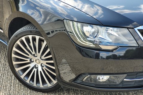 Skoda Superb LAURIN AND KLEMENT V6 DSG 13