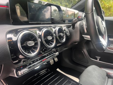 Mercedes-Benz A Class 1.3 A200 AMG Line 7G-DCT Euro 6 (s/s) 5dr 37