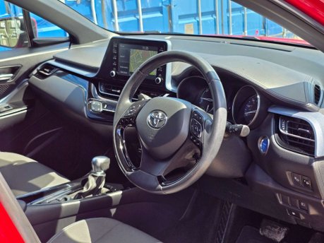 Toyota C-HR 2.0 VVT-h GPF Design SUV 5dr Petrol Hybrid CVT Euro 6 (s/s) (184 ps) 46