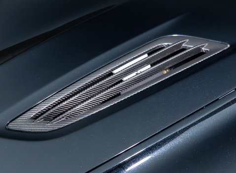 Aston Martin Vanquish ZAGATO SPEEDSTER 33