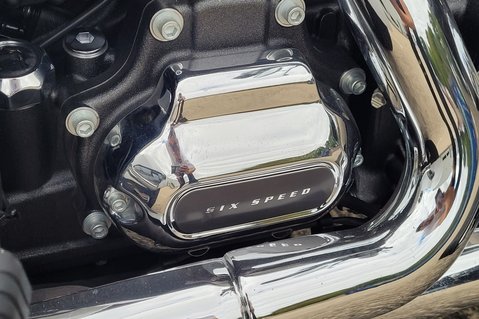 Harley-Davidson Road Glide CVO TRI GLIDE 18