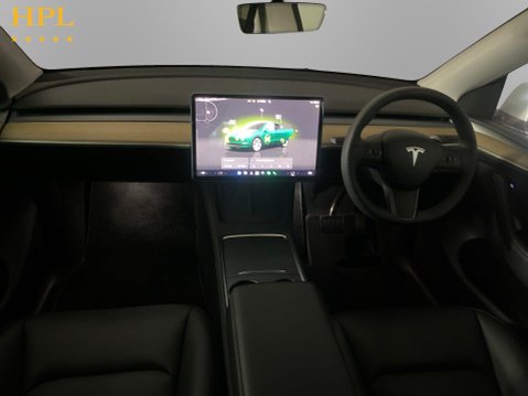Tesla Model Y (Dual Motor) Long Range SUV 5dr Electric Auto 4WDE (384 bhp) Pan Roof - Sat 17