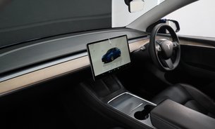 Tesla Model Y LONG RANGE AWD One Owner Deep Metallic Blue Adaptive LEDs Pano Roof VAT Q 13