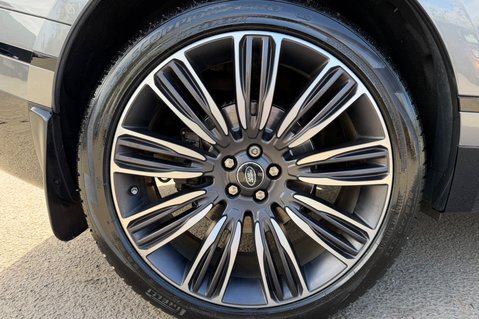 Land Rover Range Rover Velar FIRST EDITION - HUGE SPEC - PAN ROOF -1600W MERIDIAN -AIR SUSPENSION 79