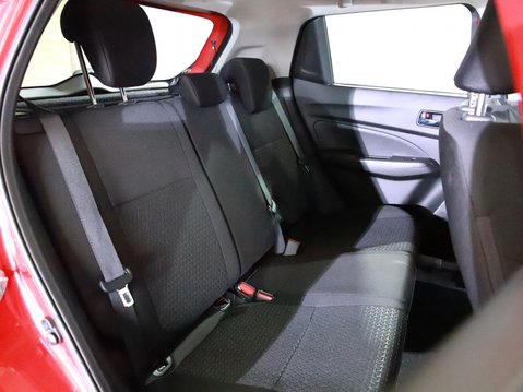 Suzuki Swift 1.2 Dualjet 83 12V Hybrid SZ5 5dr Auto 35